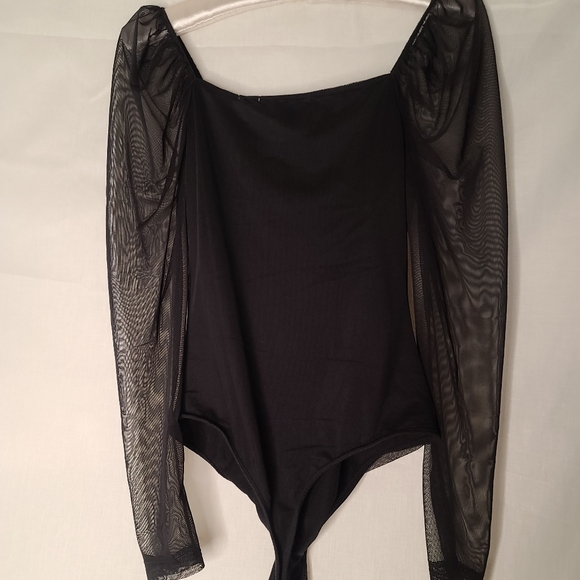 NWT - BLACK RUCHED BODYSUIT - JUNIOR'S LARGE - Picture 6 of 10